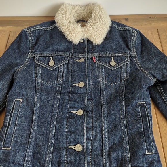 Levi’s Women's Sherpa Lined Short Denim Winter Trucker Jacket Size XS - Picture 3 of 14